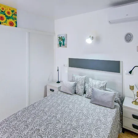 In For Six People, Cleaning Included Апартаменты Льорет-де-Мар