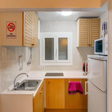 In For Six People, Cleaning Included Апартаменты *
