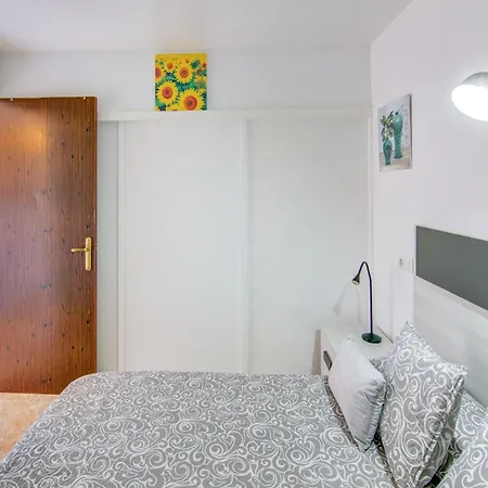 Апартаменты In For Six People, Cleaning Included